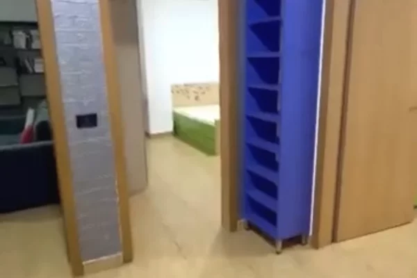 Shtepi ne shitje Apartament ne Tirane, 2+1, Mobilimi E mobiluar, Pagesa 120,000  Euro.