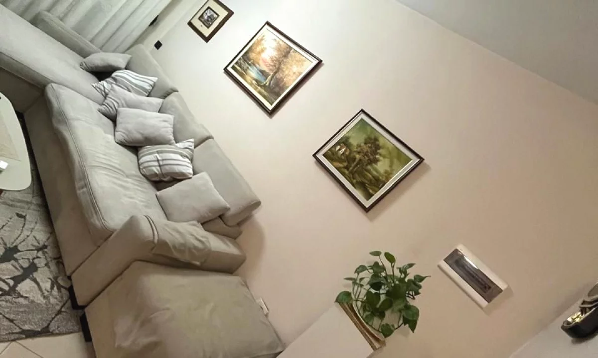 Shtepi me qera Apartament ne Tirane, 1+1, Mobilimi E mobiluar, Pagesa 45,000  Leke.