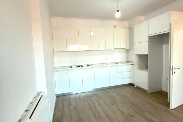 Shtepi me qera Apartament ne Tirane, 2+1, Mobilimi E mobiluar, Pagesa 70,000  Leke.