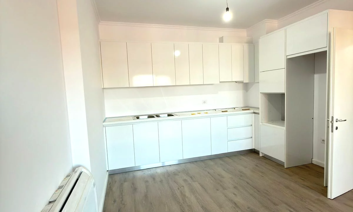 Shtepi me qera Apartament ne Tirane, 2+1, Mobilimi E mobiluar, Pagesa 70,000  Leke.