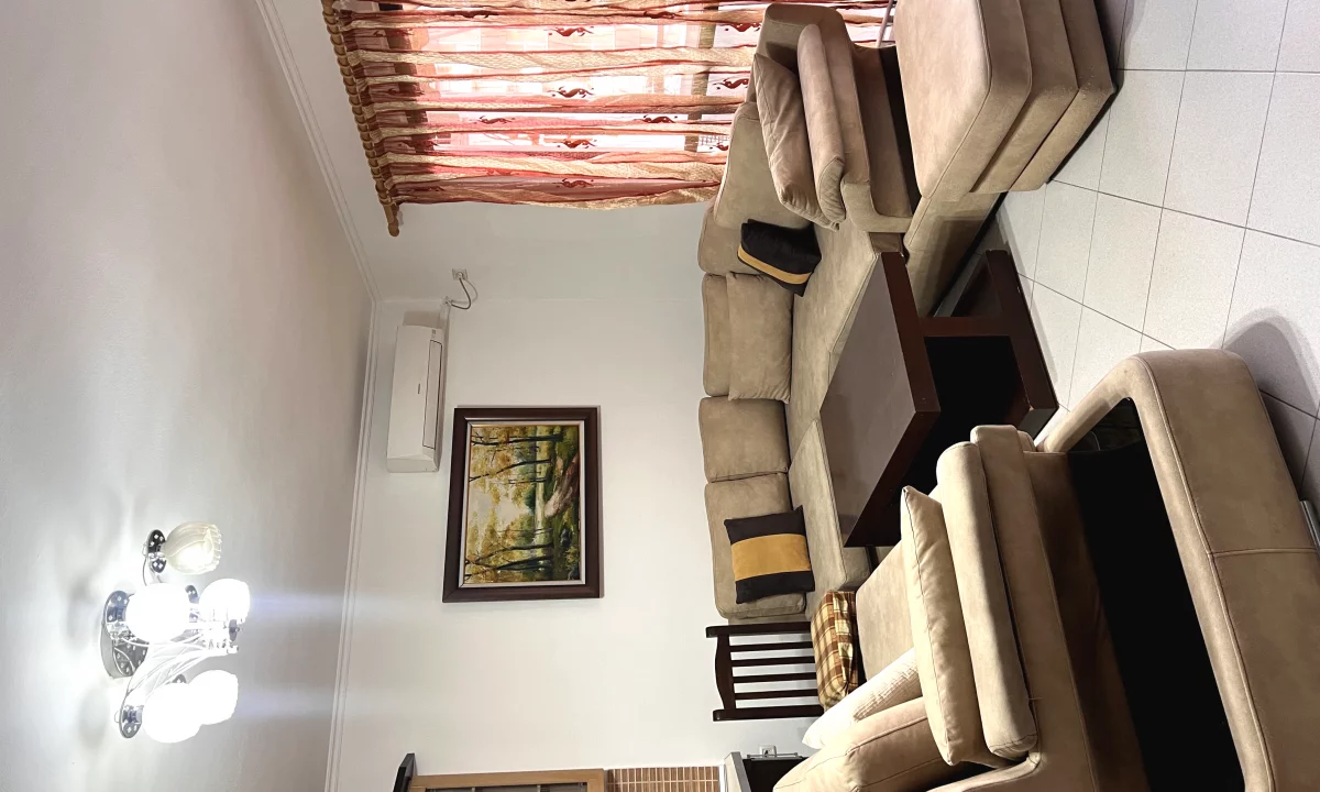 Shtepi me qera Apartament ne Tirane, 2+1, Mobilimi E mobiluar, Pagesa 45,000  Leke.