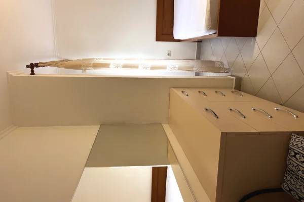 Shtepi me qera Apartament ne Tirane, 2+1, Mobilimi E mobiluar, Pagesa 45,000  Leke.