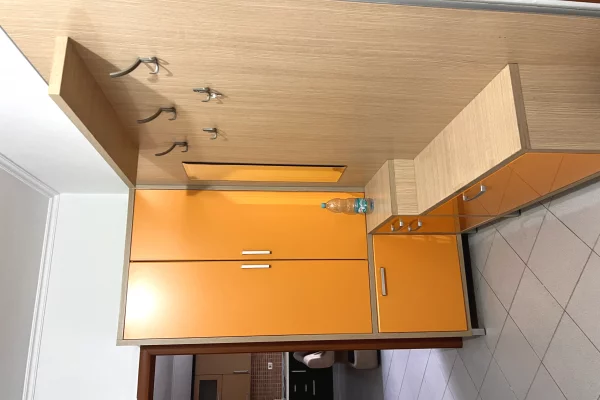 Shtepi me qera Apartament ne Tirane, 2+1, Mobilimi E mobiluar, Pagesa 45,000  Leke.