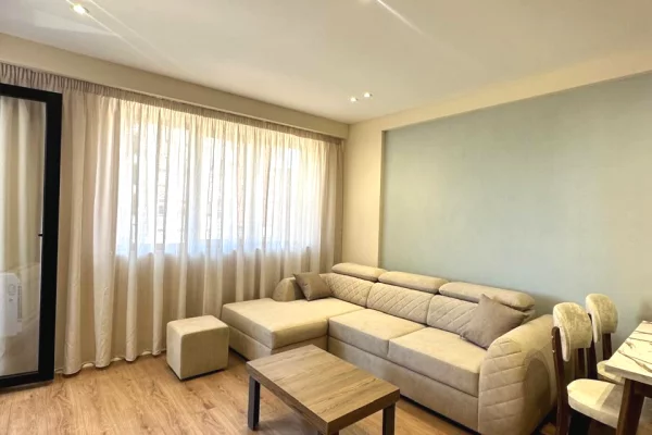 Shtepi me qera Apartament ne Tirane, 1+1, Mobilimi E mobiluar, Pagesa 50,000  Leke.