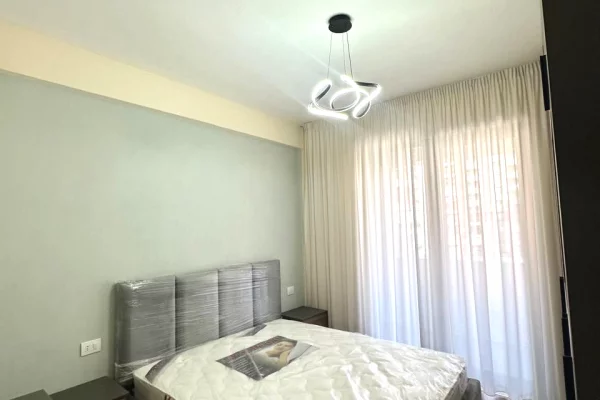 Shtepi me qera Apartament ne Tirane, 1+1, Mobilimi E mobiluar, Pagesa 50,000  Leke.