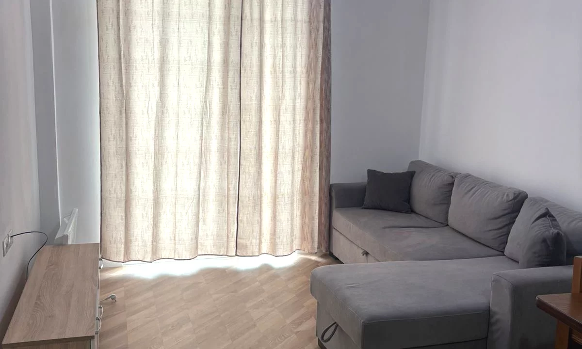 Shtepi me qera Apartament ne Tirane, 1+1, Mobilimi E mobiluar, Pagesa 35,000  Leke.