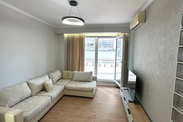 Shtepi me qera Apartament ne Tirane, 2+1, Mobilimi E mobiluar, Pagesa 1,000  Euro.