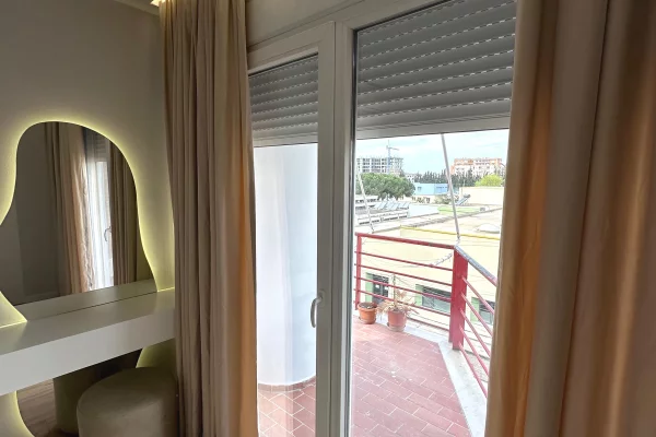 Shtepi me qera Apartament ne Tirane, 2+1, Mobilimi E mobiluar, Pagesa 1,000  Euro.