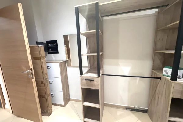 Shtepi me qera Apartament ne Tirane, 2+1, Mobilimi E mobiluar, Pagesa 650  Euro.