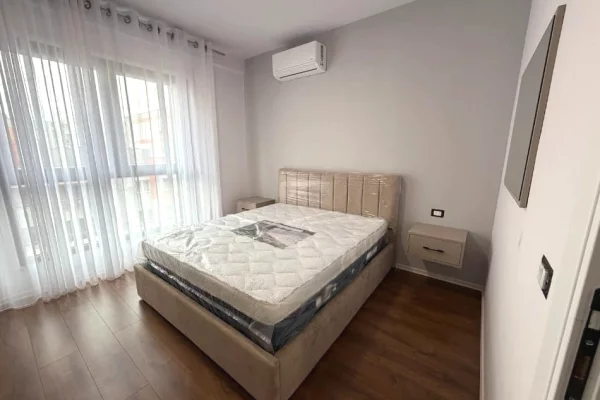 Shtepi me qera Apartament ne Tirane, 1+1, Mobilimi E mobiluar, Pagesa 650  Euro.