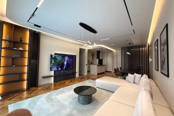 Shtepi me qera 2+1 ne Tirane - 2,000 Euro