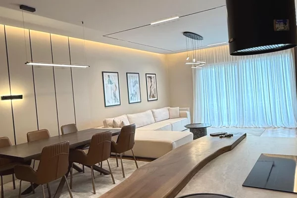 Shtepi me qera Apartament ne Tirane, 2+1, Mobilimi E mobiluar, Pagesa 2,000  Euro.