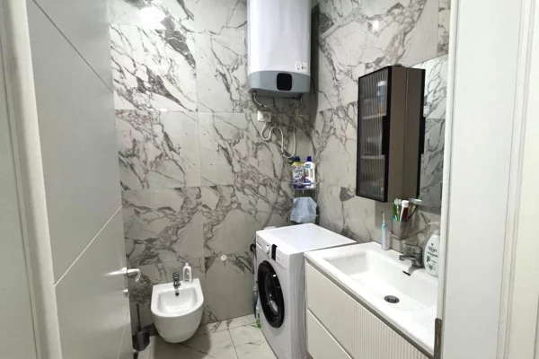 Shtepi me qera Apartament ne Tirane, 1+1, Mobilimi E mobiluar, Pagesa 60,000  Leke.