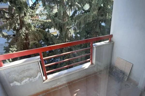 Shtepi me qera Apartament ne Tirane, 2+1, Mobilimi E mobiluar, Pagesa 750  Euro.