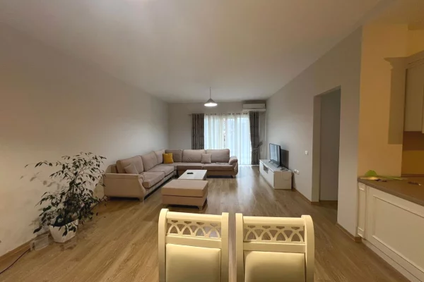 Jepet me qira 2+1+2 Kopshti Botanik 600 mije leke