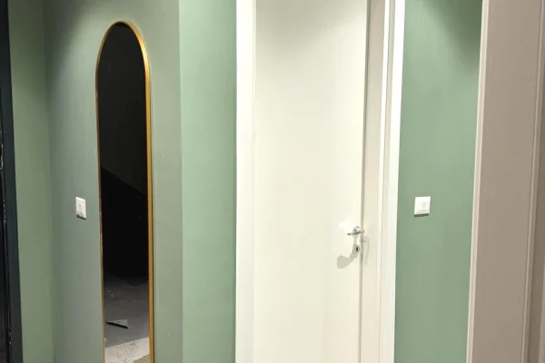 Shtepi me qera Apartament ne Tirane, 2+1, Mobilimi E mobiluar, Pagesa 80,000  Leke.