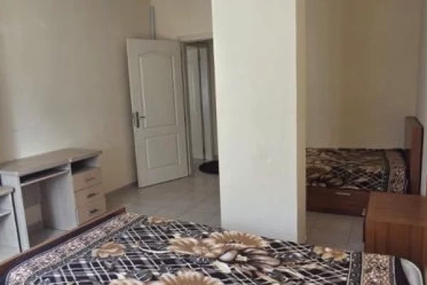 Shtepi me qera Apartament ne Tirane, 2+1, Mobilimi E mobiluar, Pagesa 55,000  Leke.