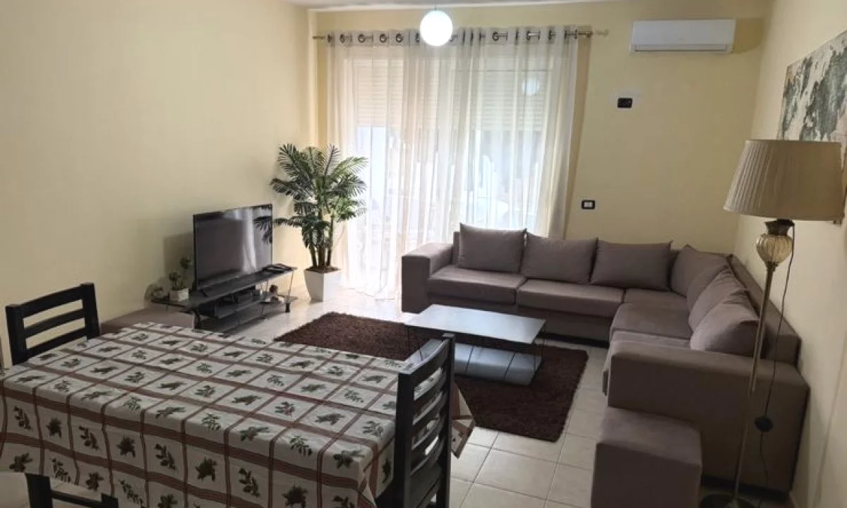 Shtepi me qera Apartament ne Tirane, 2+1, Mobilimi E mobiluar, Pagesa 55,000  Leke.