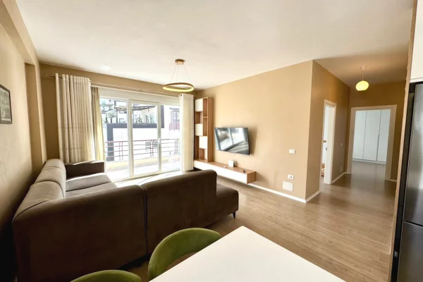 Shtepi ne shitje Apartament ne Tirane, 2+1, Mobilimi E mobiluar, Pagesa 278,000  Euro.