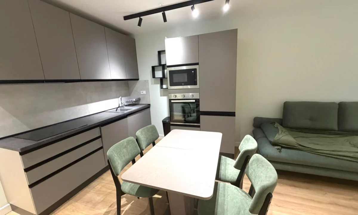 Shtepi me qera Apartament ne Tirane, 1+1, Mobilimi E mobiluar, Pagesa 750  Euro.