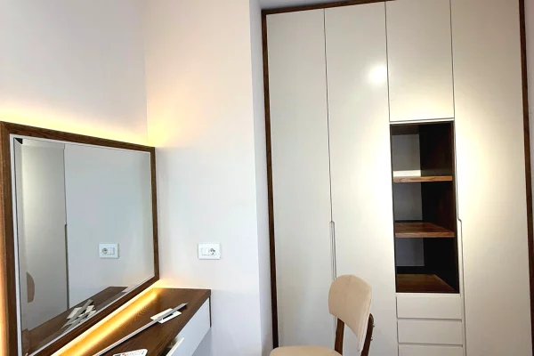 Shtepi me qera Apartament ne Tirane, 1+1, Mobilimi E mobiluar, Pagesa 60,000  Leke.