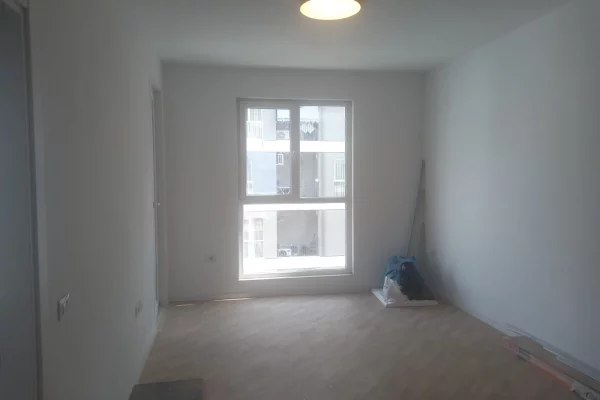 Shtepi me qera Apartament ne Tirane, 1+1, Mobilimi Bosh, pa mobiluar, Pagesa 30,000  Leke.
