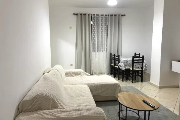 Shtepi me qera 1+1 ne Tirane - 400 Euro