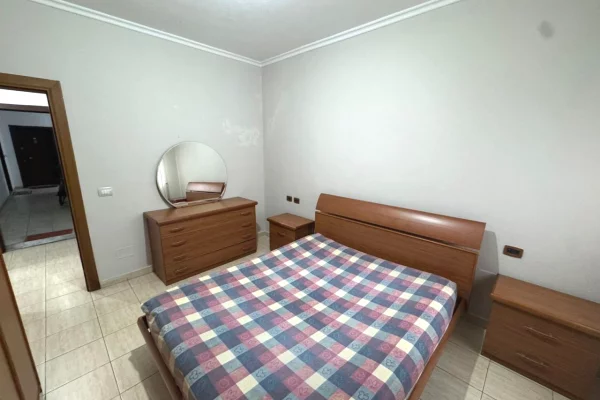 Shtepi me qera Apartament ne Tirane, 1+1, Mobilimi E mobiluar, Pagesa 45,000  Leke.