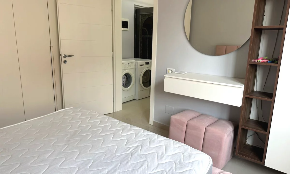 Shtepi me qera Apartament ne Tirane, 1+1, Mobilimi E mobiluar, Pagesa 520  Euro.