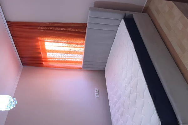 Shtepi me qera Apartament ne Tirane, 1+1, Mobilimi E mobiluar, Pagesa 450  Euro.