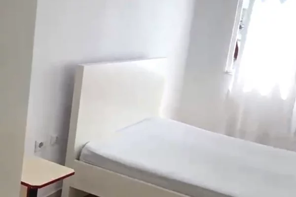 Shtepi me qera Apartament ne Tirane, 1+1, Mobilimi E mobiluar, Pagesa 35,000  Leke.