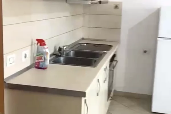 Shtepi me qera 1+1 ne Tirane - 35,000 Leke