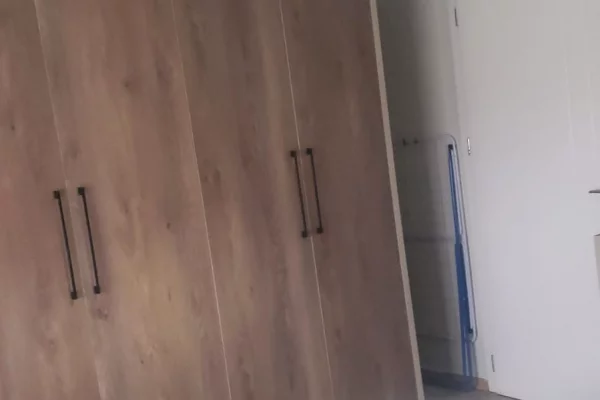 Shtepi me qera Apartament ne Tirane, 1+1, Mobilimi E mobiluar, Pagesa 450  Euro.