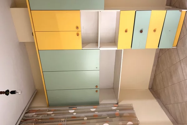 Shtepi me qera Apartament ne Tirane, 2+1, Mobilimi E mobiluar, Pagesa 50,000  Leke.