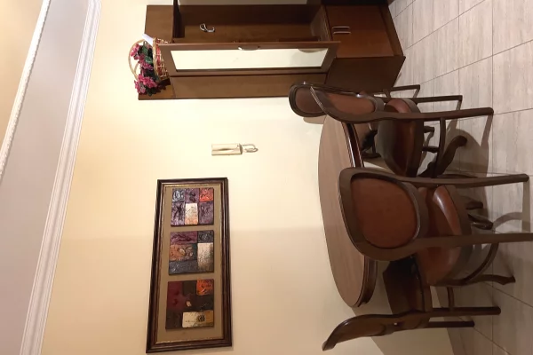 Shtepi me qera Apartament ne Tirane, 2+1, Mobilimi E mobiluar, Pagesa 50,000  Leke.