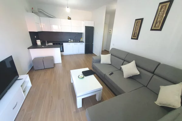 🏡✨ Jepet me Qera Apartament 2+1 – Ish Dogana, pranë Mercure Tirana 📍