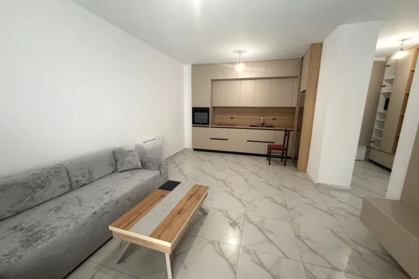 Shtepi me qera Apartament ne Tirane, 2+1, Mobilimi E mobiluar, Pagesa 60,000  Leke.