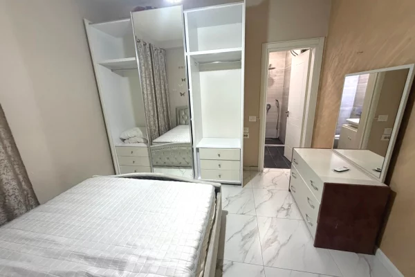 Shtepi me qera Apartament ne Tirane, 1+1, Mobilimi E mobiluar, Pagesa 45,000  Leke.