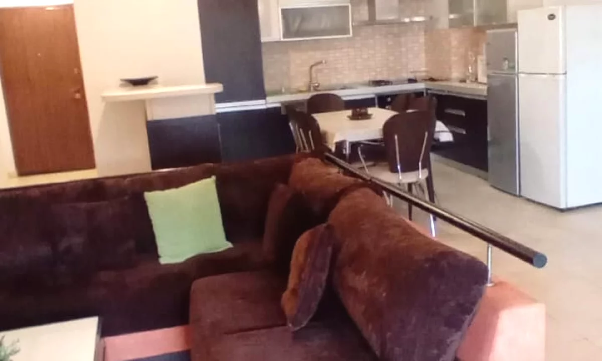 Shtepi me qera Apartament ne Tirane, 2+1, Mobilimi E mobiluar, Pagesa 60,000  Leke.