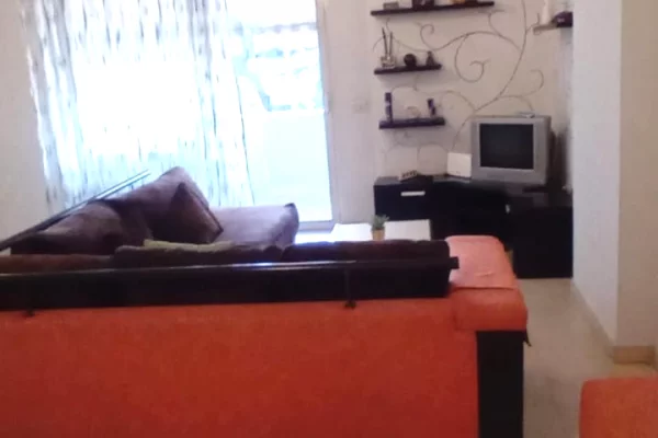 Shtepi me qera Apartament ne Tirane, 2+1, Mobilimi E mobiluar, Pagesa 60,000  Leke.