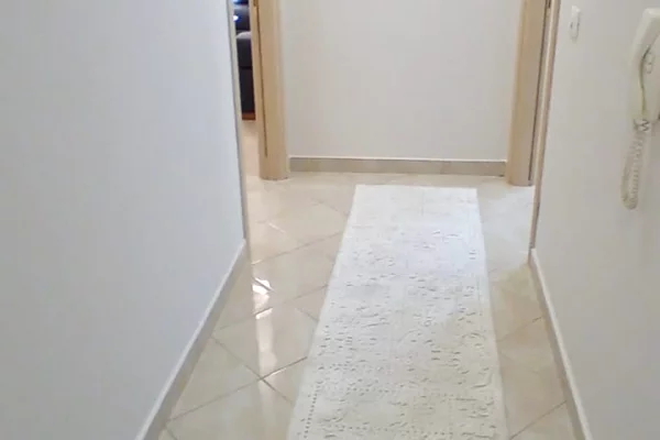 Shtepi me qera Apartament ne Tirane, 1+1, Mobilimi E mobiluar, Pagesa 650  Euro.