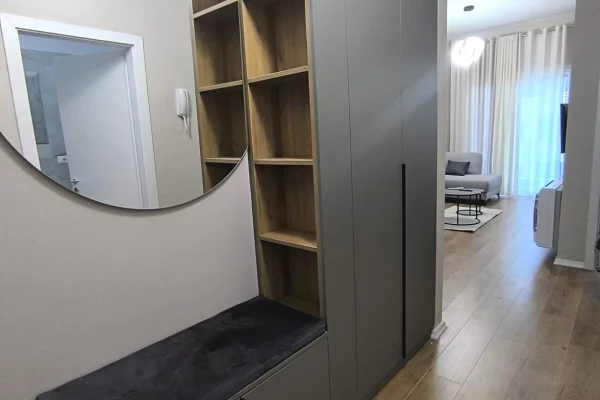 Shtepi me qera Apartament ne Tirane, 1+1, Mobilimi E mobiluar, Pagesa 600  Euro.