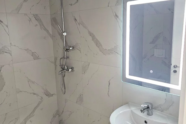 Shtepi me qera Apartament ne Tirane, 1+1, Mobilimi E mobiluar, Pagesa 530  Euro.