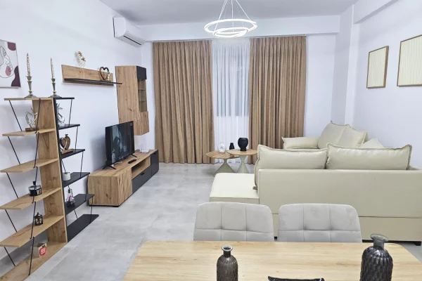 Shtepi me qera Apartament ne Tirane, 1+1, Mobilimi E mobiluar, Pagesa 530  Euro.