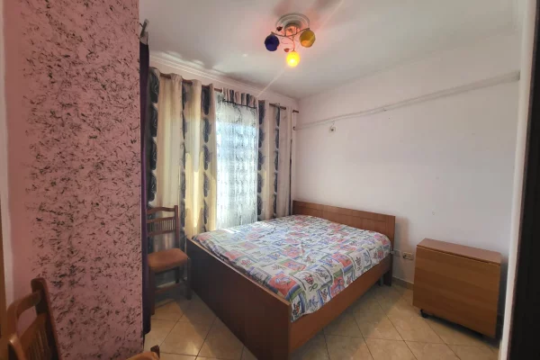 Shtepi me qera Apartament ne Tirane, 2+1, Mobilimi E mobiluar, Pagesa 45,000  Leke.