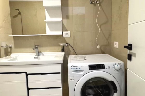 Shtepi me qera Apartament ne Tirane, 2+1, Mobilimi E mobiluar, Pagesa 70,000  Leke.