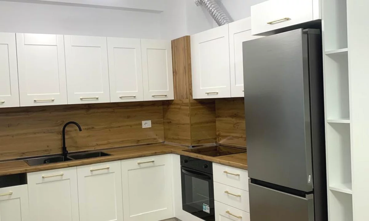 Shtepi me qera Apartament ne Tirane, 1+1, Mobilimi E mobiluar, Pagesa 45,000  Leke.