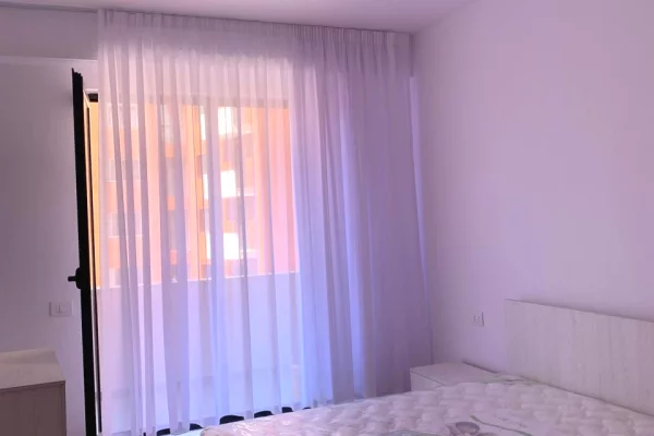 Shtepi me qera Apartament ne Tirane, 1+1, Mobilimi E mobiluar, Pagesa 45,000  Leke.