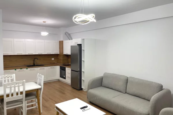 Shtepi me qera Apartament ne Tirane, 1+1, Mobilimi E mobiluar, Pagesa 45,000  Leke.