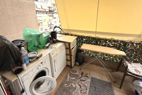 Shtepi me qera Apartament ne Tirane, 3+1, Mobilimi E mobiluar, Pagesa 700  Euro.